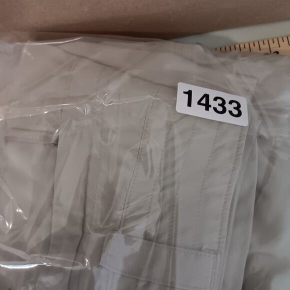 Columbia Titanium Convertible Pants Womens 12 33X29 Light Tan Packable - Picture 16 of 16